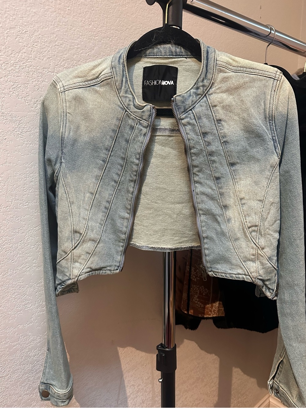 FASHION NOVA Light Denim Cropped Jacket - Pale Blue
